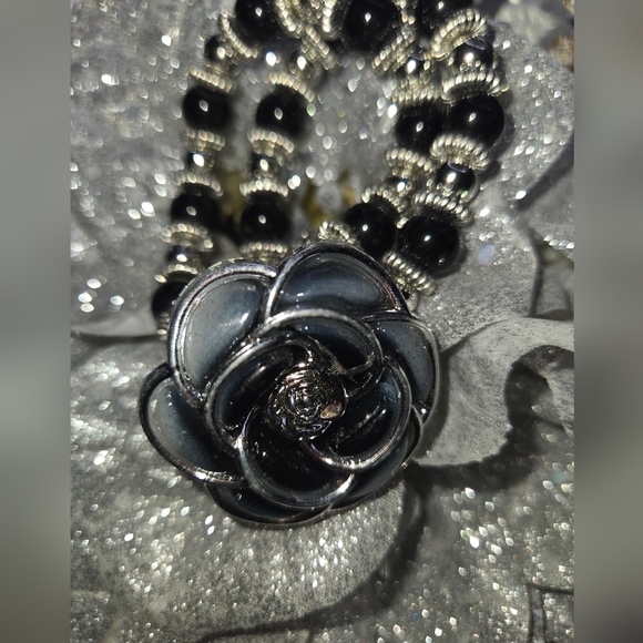Fashion Jewelry I Rose Double Bracelet I Faux Black Pearl I Expandable - Picture 3 of 5